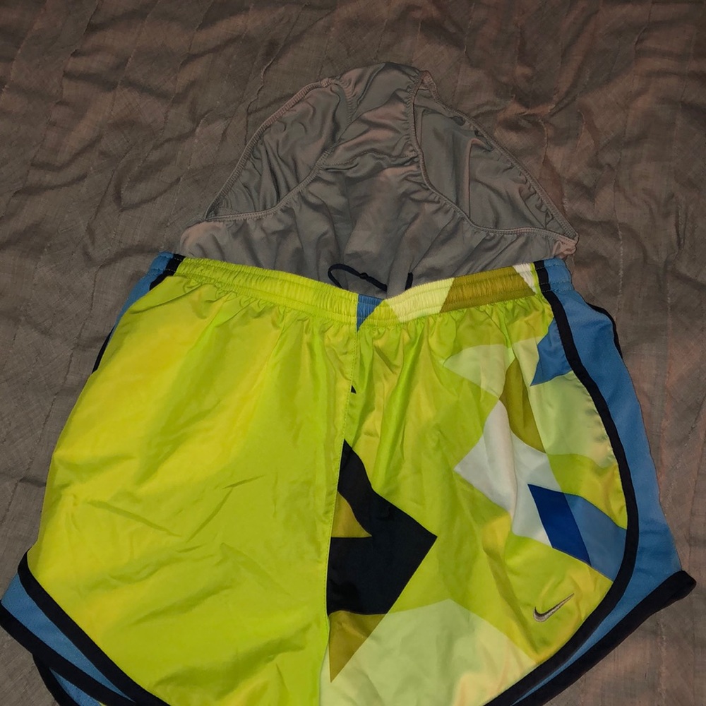 Nike Dri Fit Shorts - Picture 4 of 4